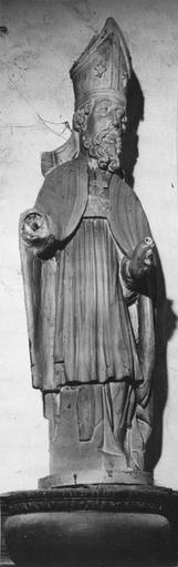 Statue : saint évêque