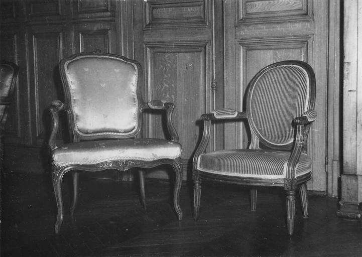 fauteuils Louis XV - © Ministère de la Culture (France), Médiathèque du patrimoine et de la photographie (objets mobiliers), tous droits réservés