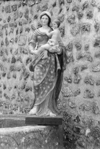 statue (statuette) : Vierge à l'Enfant, bois