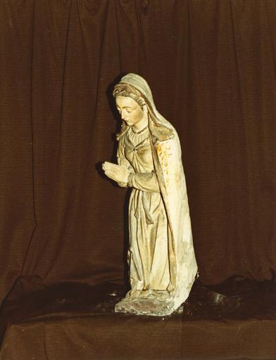 groupe sculpté : la Nativité ou crèche, Vierge