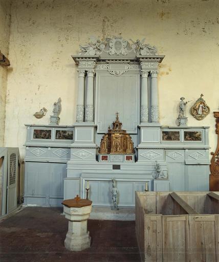 ensemble (autel, retable, prédelle, gradin d'autel, 2 tableaux, bas-relief, 3 statues) - © Ministère de la Culture (France), Médiathèque du patrimoine et de la photographie, diffusion RMN-GP