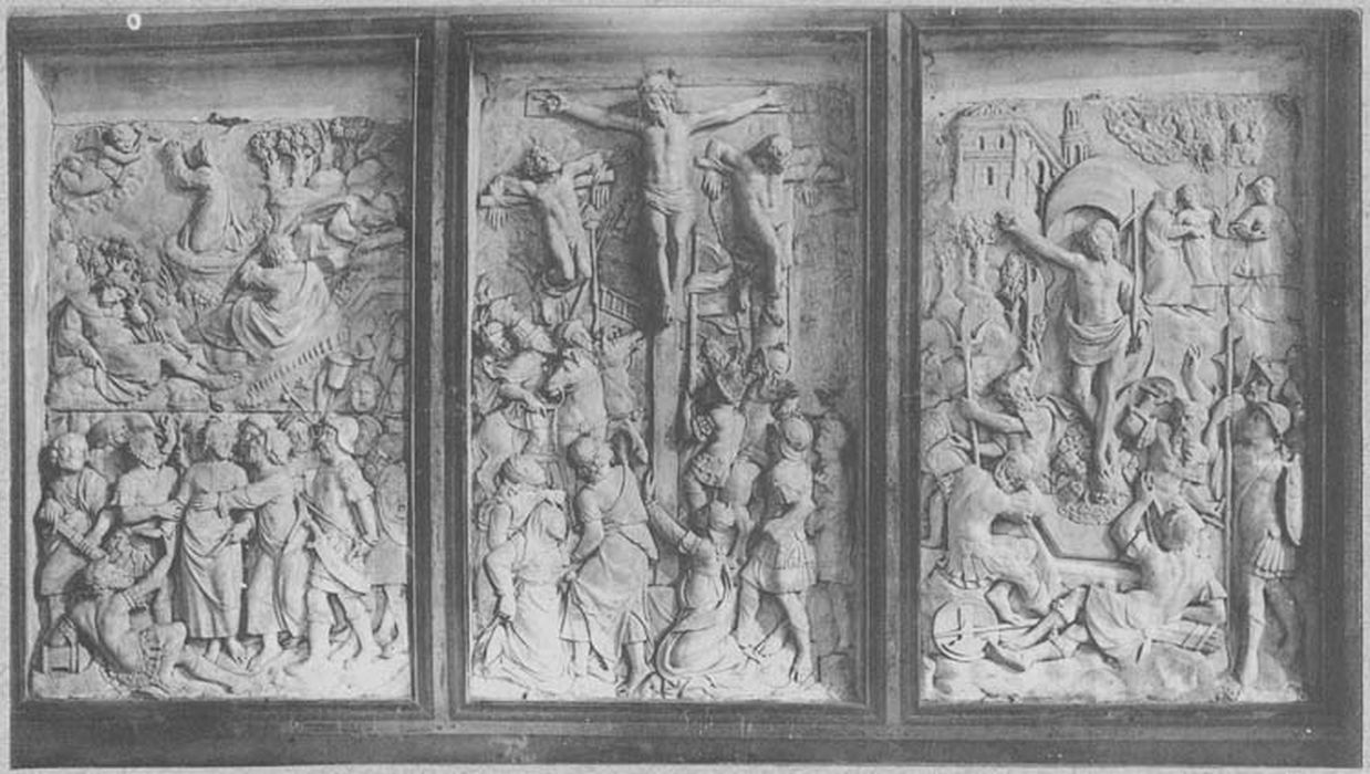 retable (retable à panneau compartimenté) : le Christ au Jardin des oliviers, le Baiser de Judas, la Crucifixion, la Résurrection du Christ