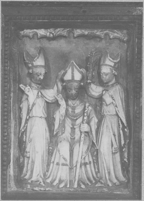 haut-relief : sacre d'un évêque