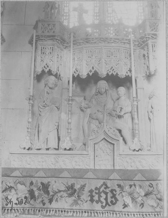 groupe sculpté : Vierge de Pitié