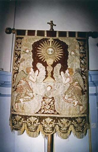 bannière de procession : La Donation du Rosaire, L'Adoration du Saint Sacrement