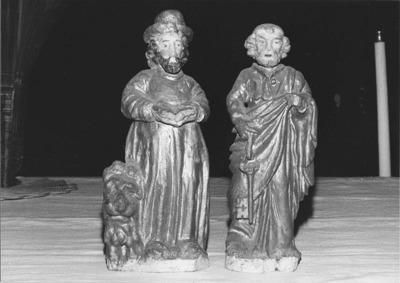 autel, retable, tabernacle, gradins d'autel, deux statuettes : Saint Pierre, Saint Marc