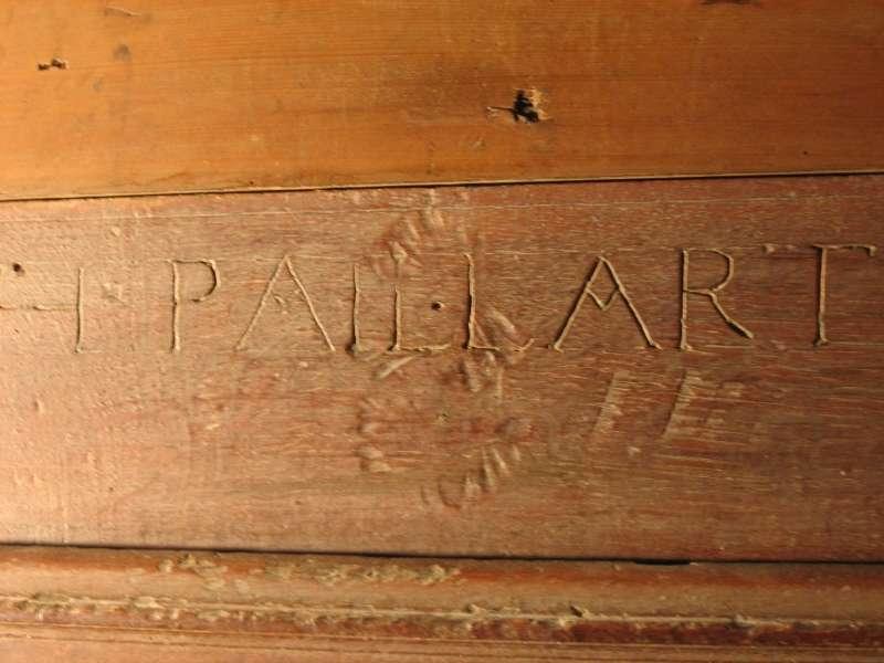 armoire de sacristie. Détail de l'inscription.