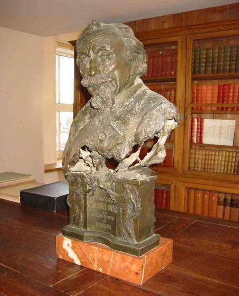 buste de Henri de Lacaze-Duthiers. Trois-quarts droite. - © Ministère de la Culture (France), Médiathèque du patrimoine et de la photographie (objets mobiliers), tous droits réservés