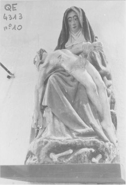 groupe sculpté : Vierge de Pitié, vue générale - © Ministère de la Culture (France), Médiathèque du patrimoine et de la photographie (objets mobiliers), tous droits réservés