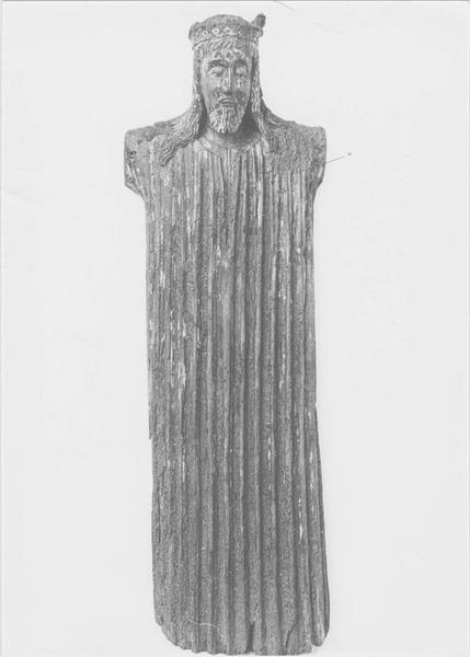 statue : Christ en croix, vue générale - © Ministère de la Culture (France), Médiathèque du patrimoine et de la photographie (objets mobiliers), tous droits réservés