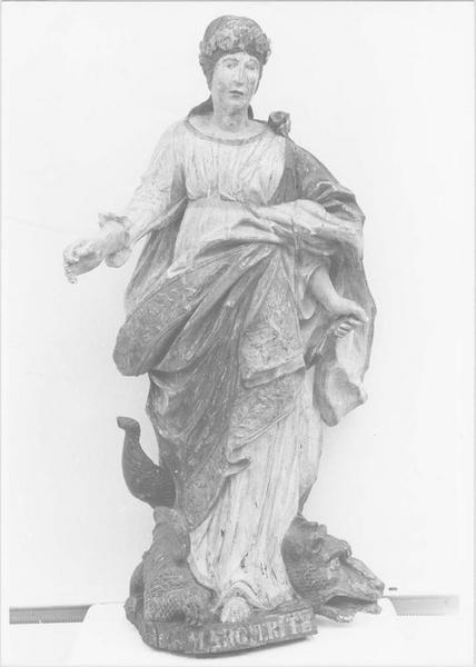 statue : sainte Marguerite, vue générale - © Ministère de la Culture (France), Médiathèque du patrimoine et de la photographie (objets mobiliers), tous droits réservés