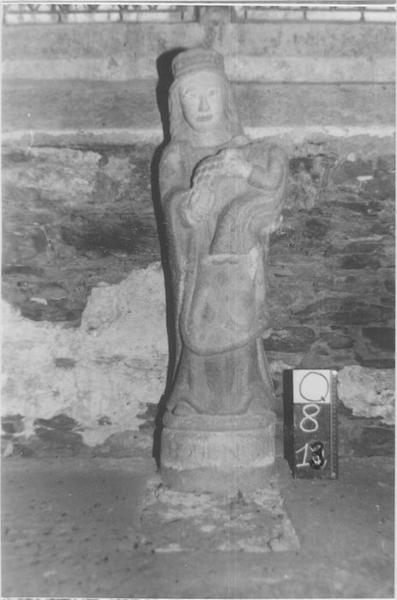 statue : Vierge à l'enfant dite Notre-Dame de Bonne Nouvelle, vue générale - © Ministère de la Culture (France), Médiathèque du patrimoine et de la photographie (objets mobiliers), tous droits réservés