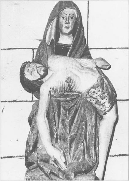 groupe sculpté : Vierge de Pitié, vue générale - © Ministère de la Culture (France), Médiathèque du patrimoine et de la photographie (objets mobiliers), tous droits réservés
