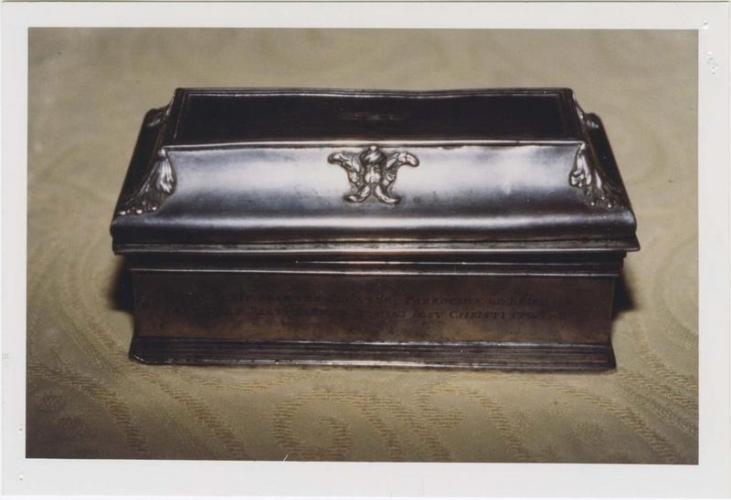 coffret aux saintes huiles, vue générale - © Ministère de la Culture (France), Médiathèque du patrimoine et de la photographie (objets mobiliers), tous droits réservés