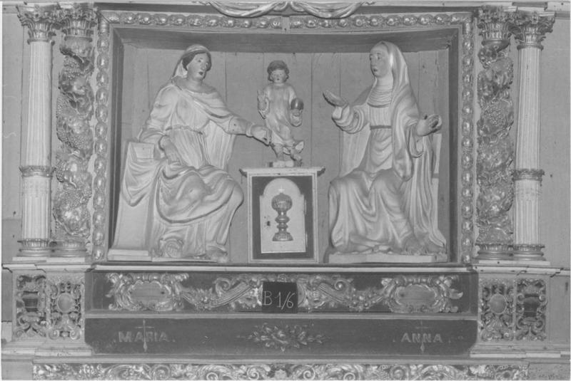 groupe sculpté : La Vierge, sainte Anne et l'enfant Jésus, vue générale - © Ministère de la Culture (France), Médiathèque du patrimoine et de la photographie (objets mobiliers), tous droits réservés