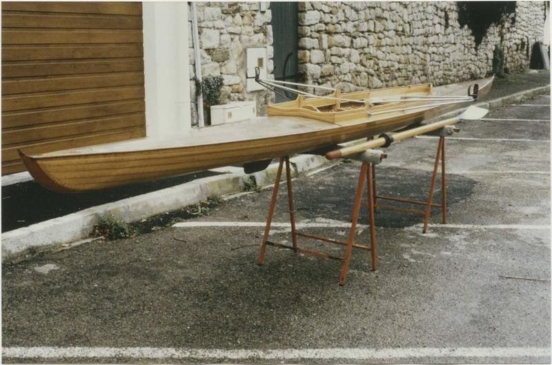 bateau de loisirs sportifs : canot à avirons à ban mobile dit Fanny, vue générale - © Ministère de la Culture (France), Médiathèque du patrimoine et de la photographie (objets mobiliers), tous droits réservés