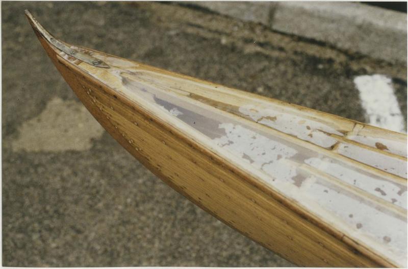 bateau de loisirs sportifs : canot à avirons à ban mobile dit Fanny, détail