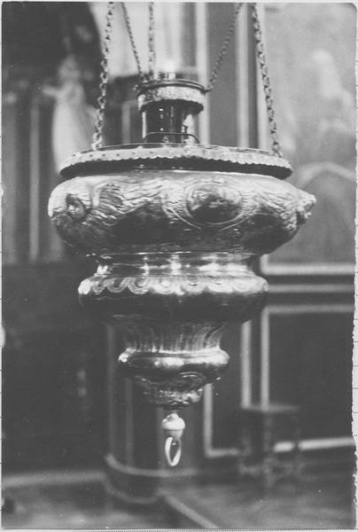 lampe de sanctuaire, vue générale - © Ministère de la Culture (France), Médiathèque du patrimoine et de la photographie (objets mobiliers), tous droits réservés