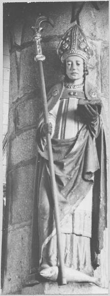 statue : saint Corentin (?), vue générale