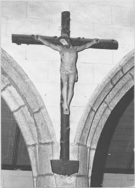 statue (crucifix), vue générale