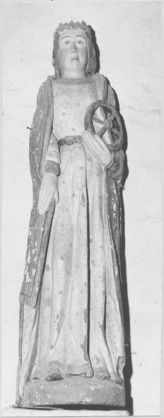 statue : sainte Catherine, vue générale