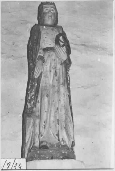 statue : sainte Catherine, vue générale