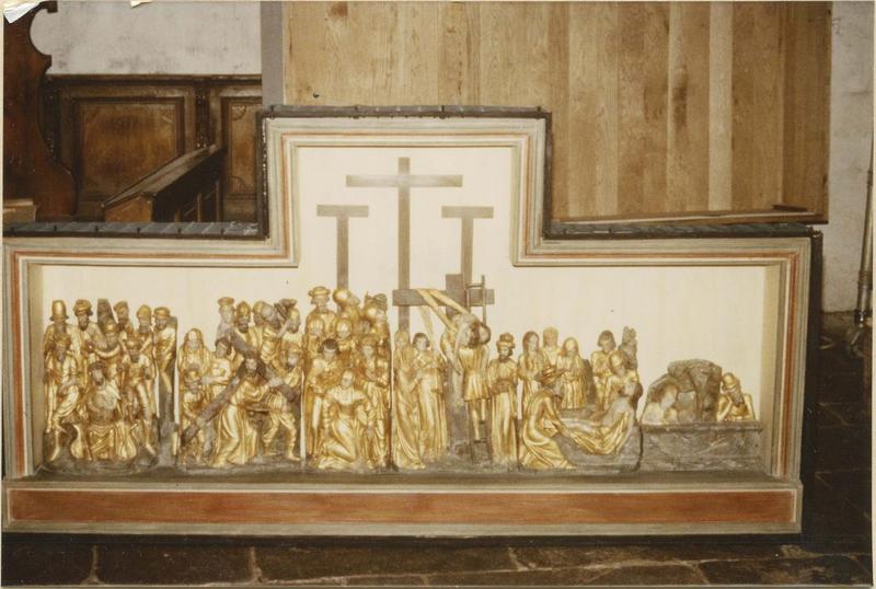 haut-relief : scènes de la Passion du Christ, vue générale