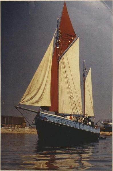 bateau de charge (gabare, dundée) dit Notre-Dame-de-Rumengol, vue générale