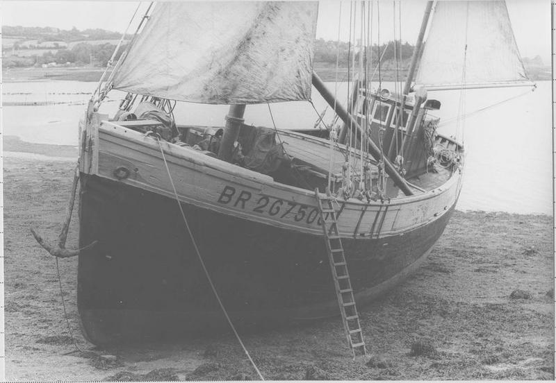 bateau de charge (gabare, dundée) dit Notre-Dame-de-Rumengol, vue générale