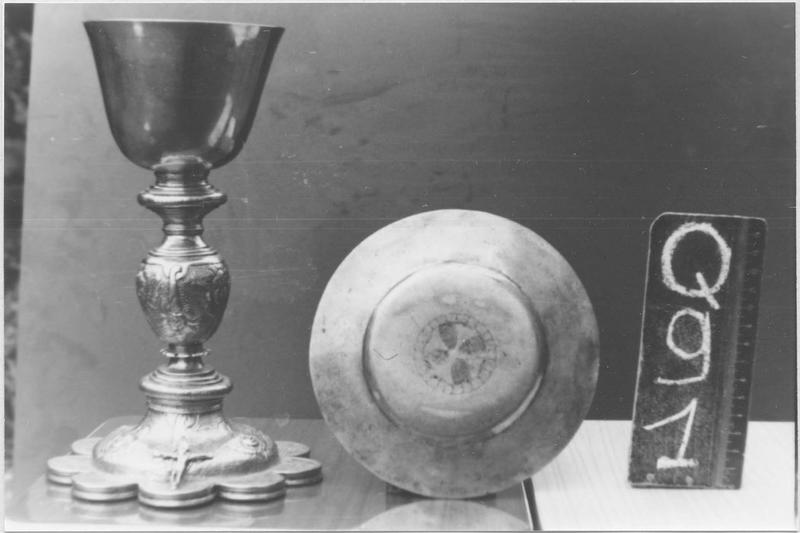 calice, patène, vue générale - © Ministère de la Culture (France), Médiathèque du patrimoine et de la photographie (objets mobiliers), tous droits réservés