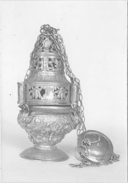 encensoir, vue générale - © Ministère de la Culture (France), Médiathèque du patrimoine et de la photographie (objets mobiliers), tous droits réservés