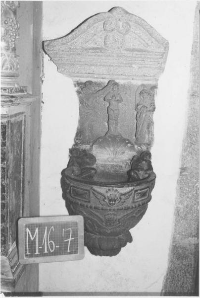 bénitier, vue générale - © Ministère de la Culture (France), Médiathèque du patrimoine et de la photographie (objets mobiliers), tous droits réservés
