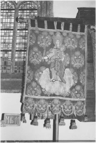 bannière de procession dite de Notre-Dame, vue générale - © Ministère de la Culture (France), Médiathèque du patrimoine et de la photographie (objets mobiliers), tous droits réservés
