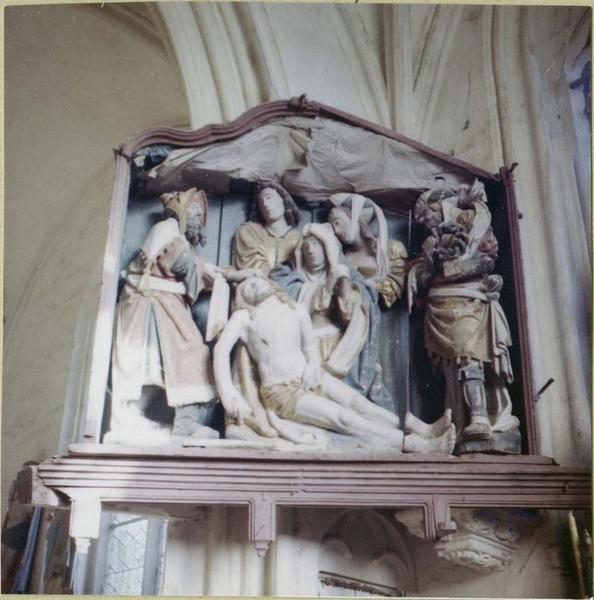 groupe sculpté : Descente de Croix (la), vue générale