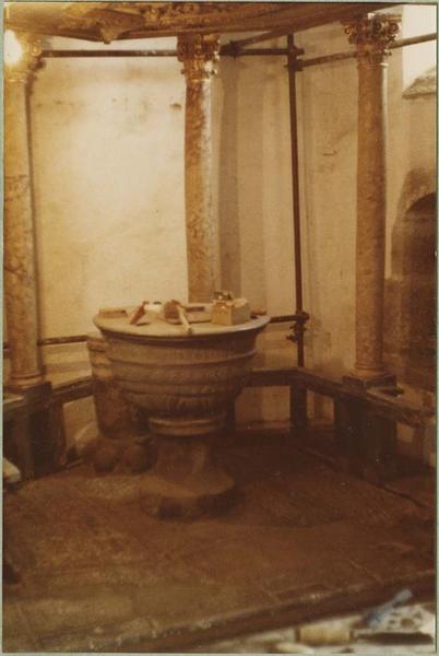 baldaquin des fonts baptismaux, vue générale de la cuve baptismale