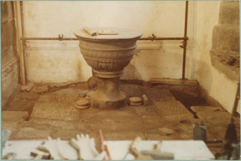 baldaquin des fonts baptismaux, vue générale de la cuve baptismale