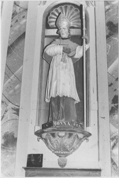 statue : saint Monna, vue générale