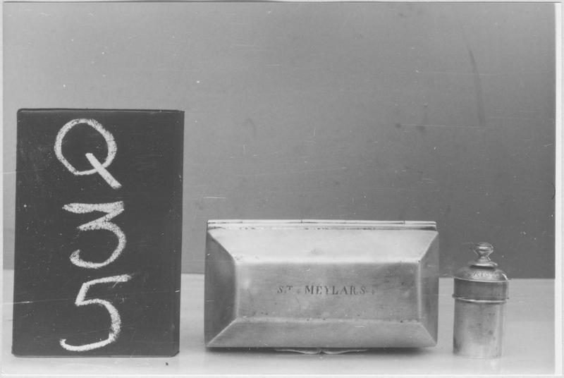 coffret aux saintes huiles (boîte aux saintes huiles), vue générale - © Ministère de la Culture (France), Médiathèque du patrimoine et de la photographie (objets mobiliers), tous droits réservés