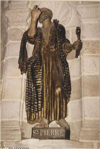 statue : saint Pierre, vue générale - © Ministère de la Culture (France), Médiathèque du patrimoine et de la photographie (objets mobiliers), tous droits réservés