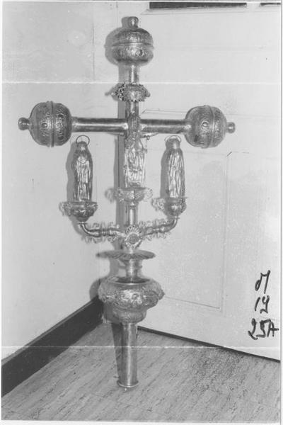 croix de procession, vue générale