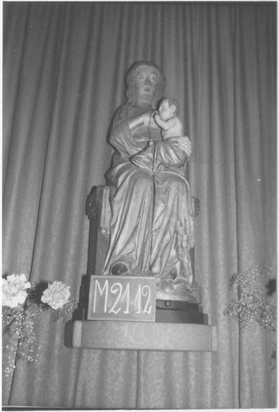 statue ouvrante : Vierge à l'enfant dite Notre-Dame du Mur, vue générale de la statue fermée