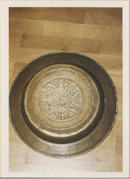 plat à quêter, vue générale - © Ministère de la Culture (France), Médiathèque du patrimoine et de la photographie (objets mobiliers), tous droits réservés