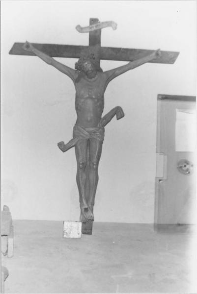 statue : Christ en croix, vue générale - © Ministère de la Culture (France), Médiathèque du patrimoine et de la photographie (objets mobiliers), tous droits réservés