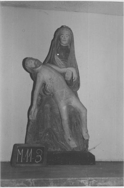 groupe sculpté : Vierge de Pitié, vue générale - © Ministère de la Culture (France), Médiathèque du patrimoine et de la photographie (objets mobiliers), tous droits réservés