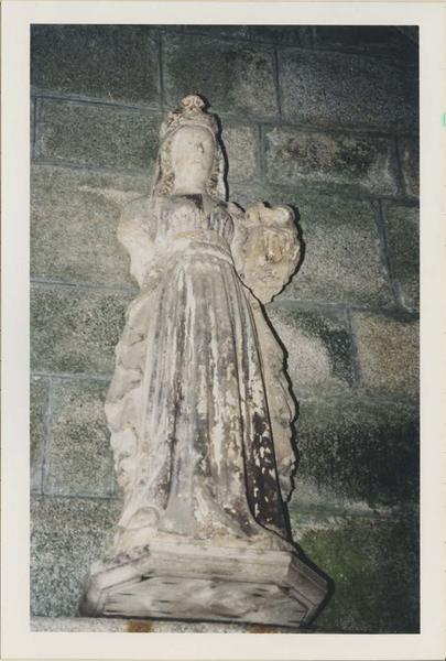 statue : Vierge à l'enfant, vue générale