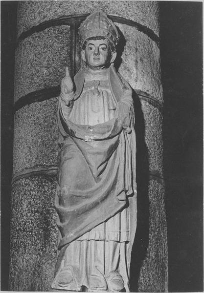 statue : saint évêque bénissant, vue générale