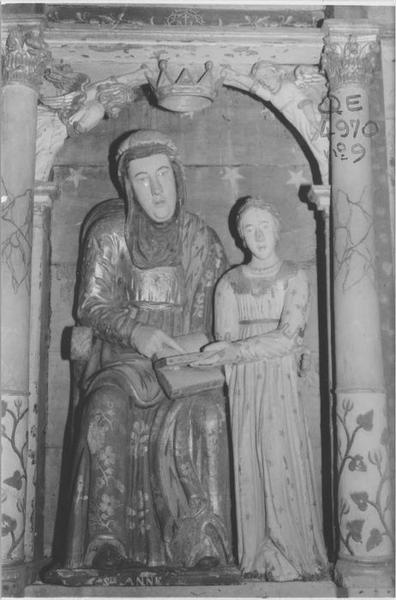 groupe sculpté : sainte Anne et la Vierge, vue générale - © Ministère de la Culture (France), Médiathèque du patrimoine et de la photographie (objets mobiliers), tous droits réservés