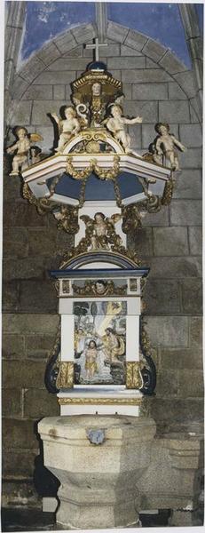 fonts baptismaux et leur retable à baldaquin, vue générale - © Ministère de la Culture (France), Médiathèque du patrimoine et de la photographie (objets mobiliers), tous droits réservés