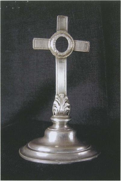 croix reliquaire, vue générale