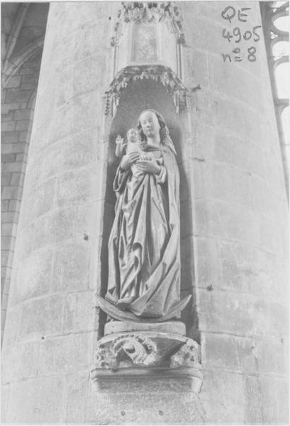 statue (grandeur nature) : Vierge à l'enfant dite Notre-Dame de Bonne Nouvelle, vue générale